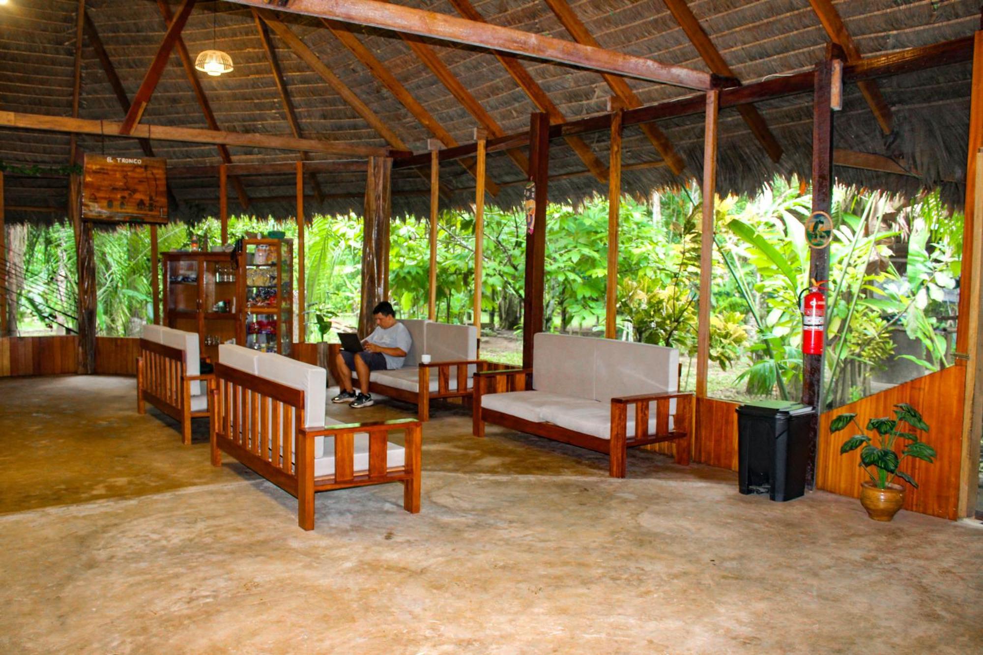 Hotel Tronco Tambopata Adventure à Puerto Maldonado Extérieur photo